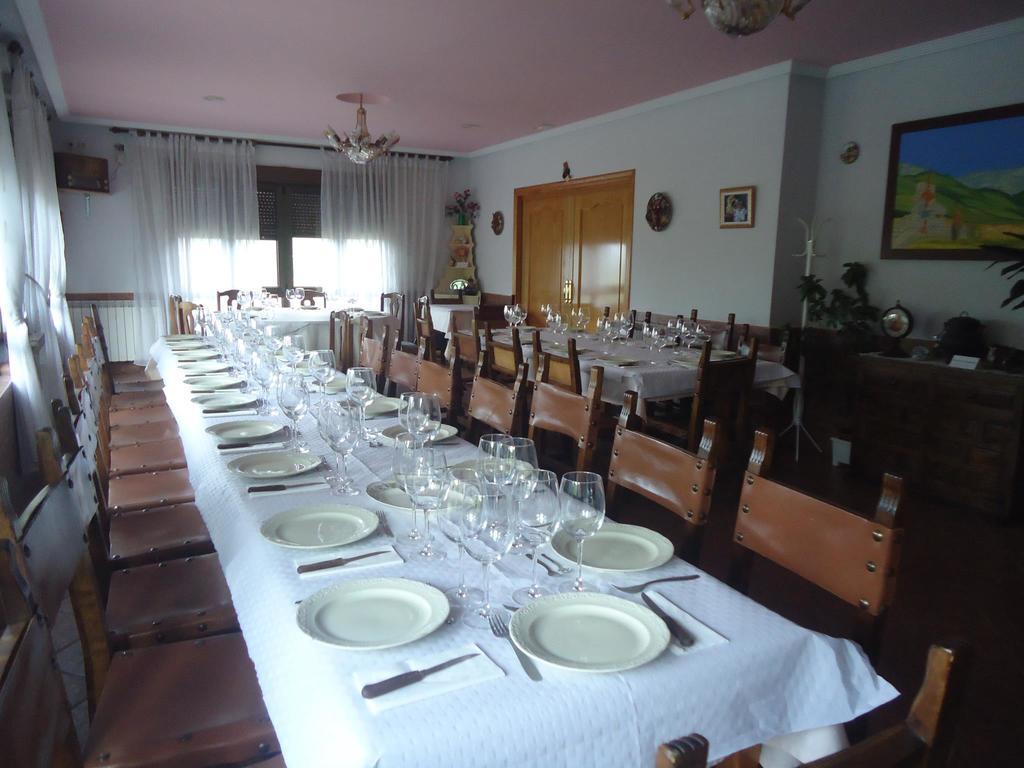 Hostal La Collada De Aralla Aralla de Luna Luaran gambar